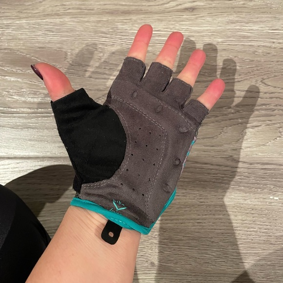 Bike gloves and phone mount for bike - Picture 5 of 5